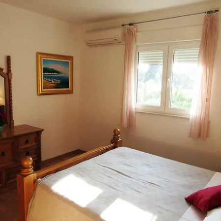 Apartment 1 Bedroom Selina Trogir